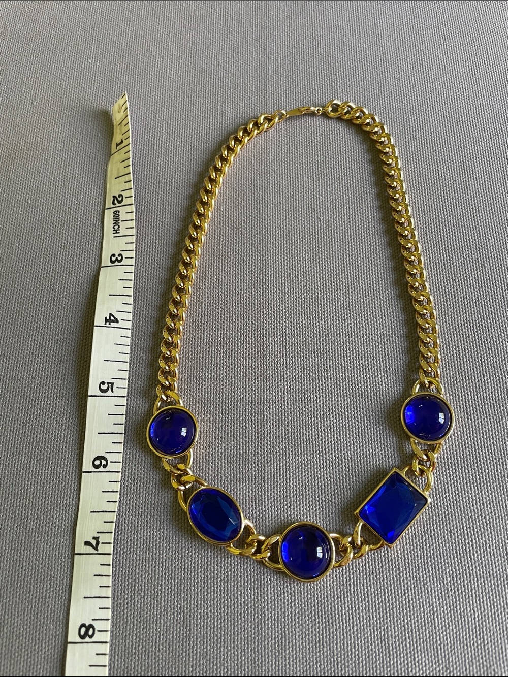 Avon Vintage Royal Cabochon Necklace - Picture 2 of 4
